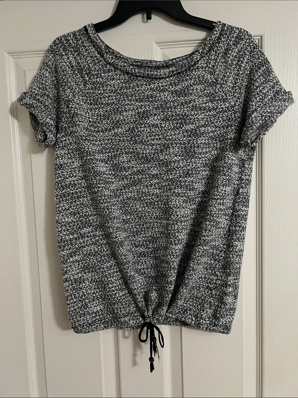 Lou & Grey medium marled black/white short sleeve sweater with drawstring waist